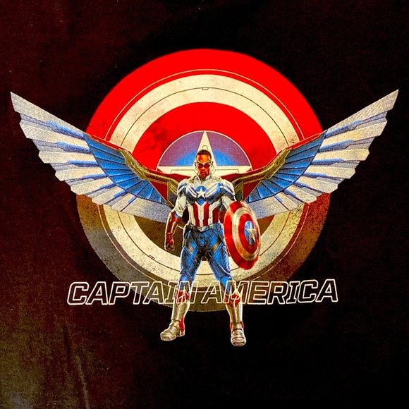 Marvel Studios Captain America Graphic T-Shirt - Size Medium - NWT - Picture 2 of 3